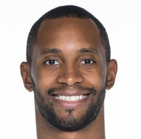 https://img.lindalund.com/img/basketball/player/a64f9d4deb2a702bbf3a975815907122.png